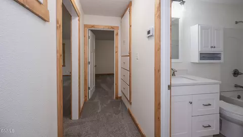 1814 E Avenue B, Bismarck, ND 58501 photo 11