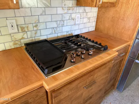 Kitchen - 912 Summit Blvd, Bismarck, ND 58504 photo 7 of 8