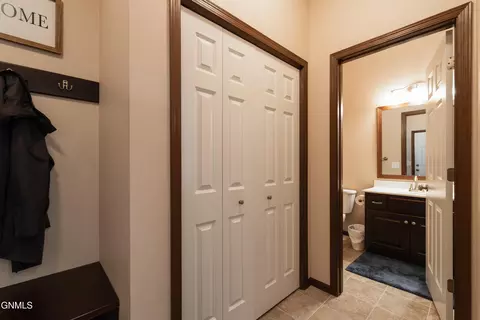 2715 Calgary Ave, Bismarck, ND 58503 photo 20