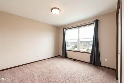 2715 Calgary Ave, Bismarck, ND 58503 photo 27