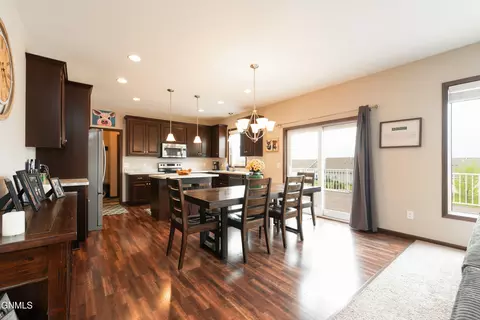 2715 Calgary Ave, Bismarck, ND 58503 photo 17