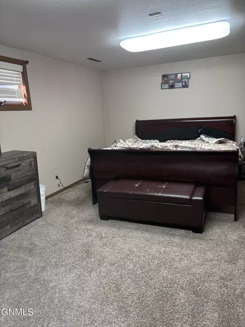 Bedroom - 2414 15th Ave W, Williston, ND 58801 photo 4 of 5
