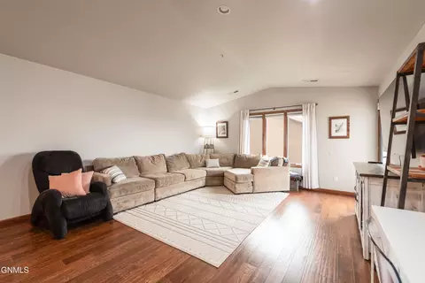 1780 Calgary Ave, Bismarck, ND 58503 photo 9