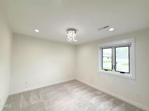 Bedroom - 116 23rd St E, Williston, ND 58801 photo 6 of 7