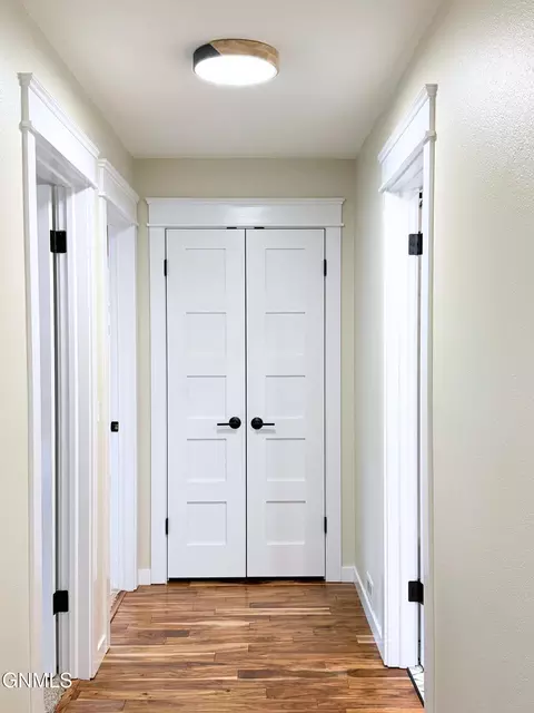 Entry Way - 116 23rd St E, Williston, ND 58801 photo 4 of 4