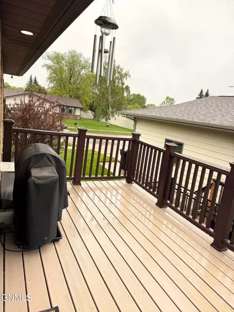Exterior - 116 23rd St E, Williston, ND 58801 photo 7 of 7