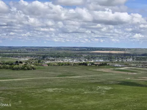 View/Area - 1701 31st St NW, Mandan, ND 58554 photo 16 of 22