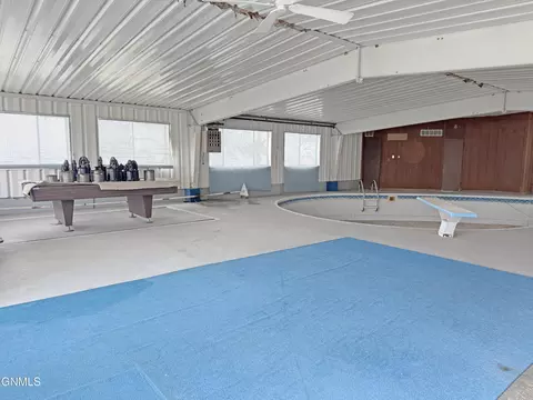 Exterior - 1701 31st St NW, Mandan, ND 58554 photo 5 of 26