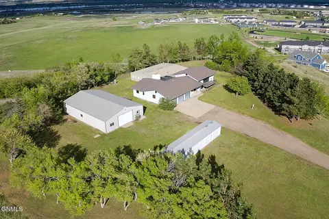 View/Area - 1701 31st St NW, Mandan, ND 58554 photo 8 of 22