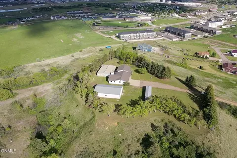 View/Area - 1701 31st St NW, Mandan, ND 58554 photo 10 of 22