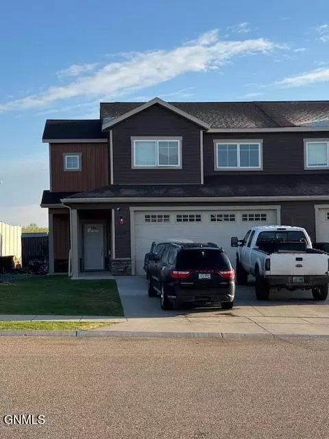 2718 30th St W, Williston, ND 58801