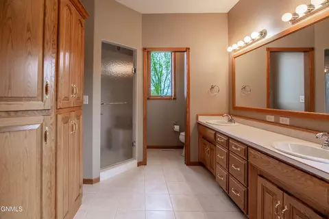 Bath - 7400 Chestnut Dr, Bismarck, ND 58504 photo 3 of 12