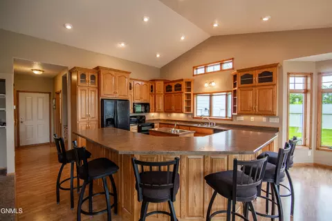 Kitchen - 7400 Chestnut Dr, Bismarck, ND 58504 photo 1 of 5