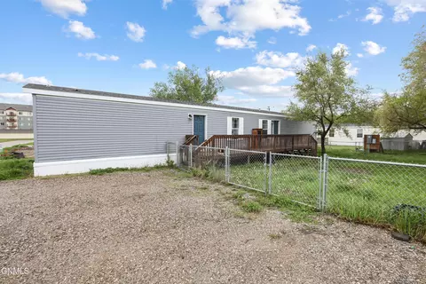 1429 47th St W, Williston, ND 58801 photo 3