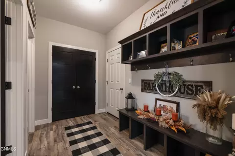 4808 Cornice Lp, Bismarck, ND 58503 photo 4
