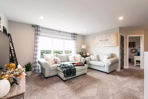 4808 Cornice Lp, Bismarck, ND 58503 photo 16