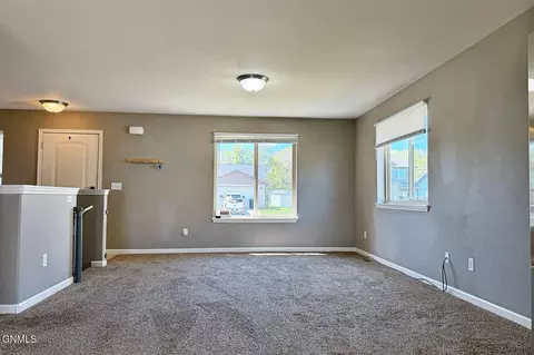 2618 Bradford Ct, Williston, ND 58801 photo 17