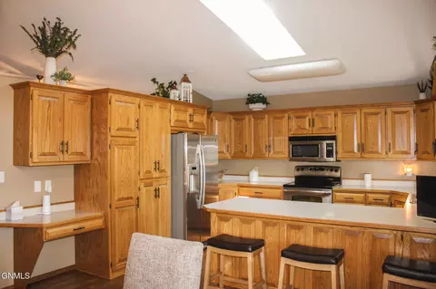 Kitchen - 3219 Devon Dr, Bismarck, ND 58504 photo 2 of 3