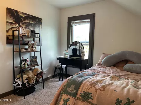 Bedroom - 950 3rd St N, Carrington, ND 58421 photo 4 of 6