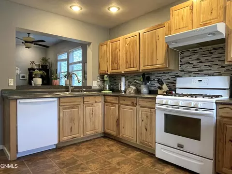 Kitchen - 950 3rd St N, Carrington, ND 58421 photo 5 of 8