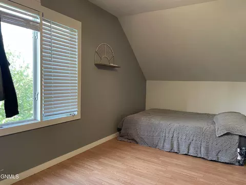 Bedroom - 950 3rd St N, Carrington, ND 58421 photo 5 of 6