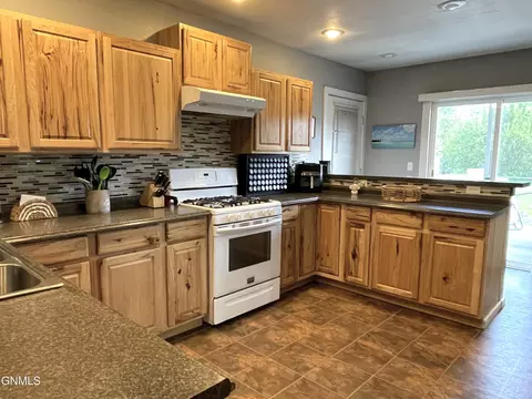 Kitchen - 950 3rd St N, Carrington, ND 58421 photo 1 of 8