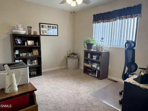 4918 Windsor St, Bismarck, ND 58503 photo 19