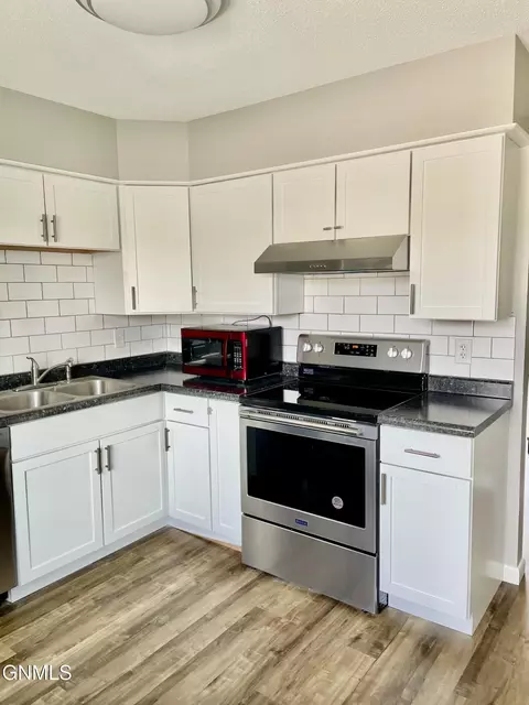 3231 Rosser Ave, Bismarck, ND 58501 photo 10