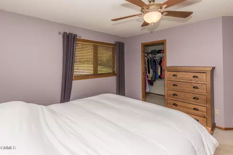 902 St Thomas Trl NW, Mandan, ND 58554 photo 20