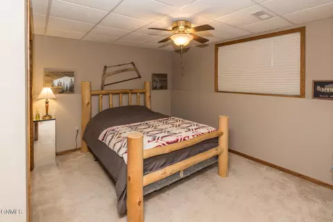 902 St Thomas Trl NW, Mandan, ND 58554 photo 23