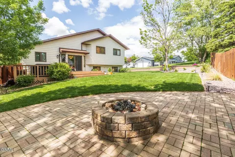 902 St Thomas Trl NW, Mandan, ND 58554 photo 31