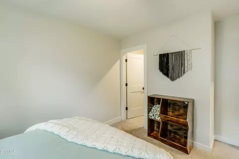 Bedroom - 406 Cobblestone Loop SW, Mandan, ND 58554 photo 6 of 7
