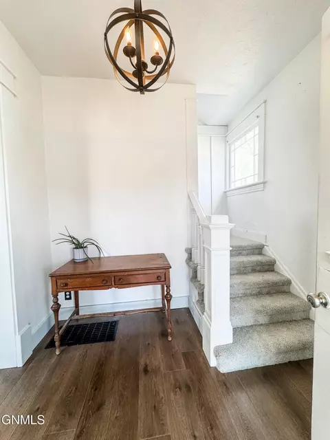 Entry Way - 719 1st Ave W, Williston, ND 58801 photo 1 of 5
