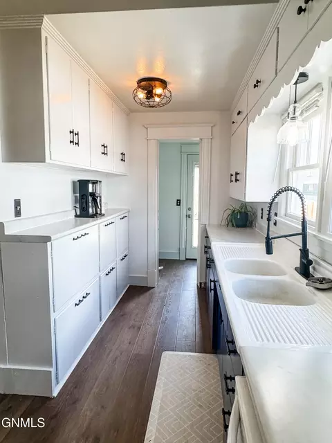 Kitchen - 719 1st Ave W, Williston, ND 58801 photo 4 of 4