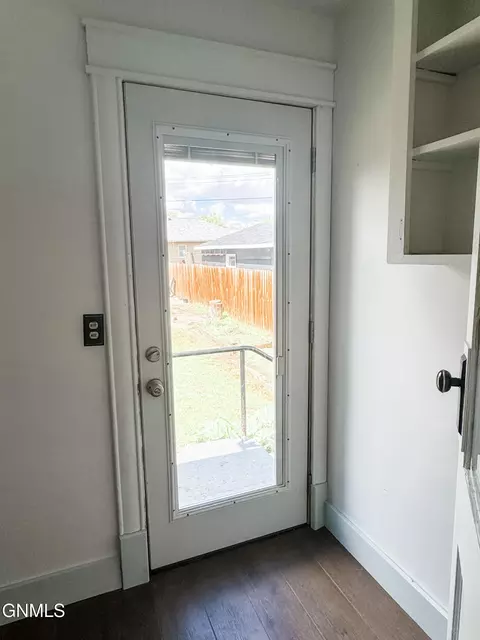 Entry Way - 719 1st Ave W, Williston, ND 58801 photo 3 of 5