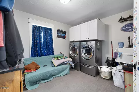 13351 River Meadow St, Williston, ND 58801 photo 34
