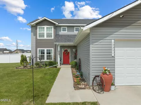 13351 River Meadow St, Williston, ND 58801 photo 3