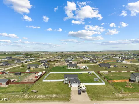 13351 River Meadow St, Williston, ND 58801 photo 13