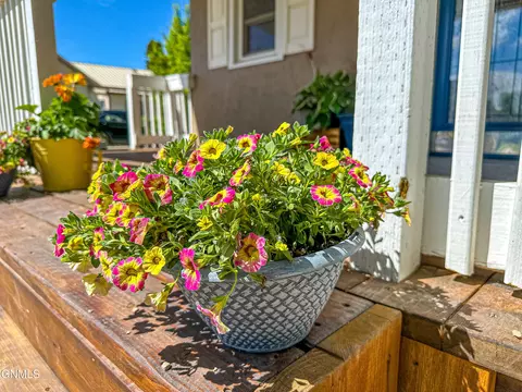 Exterior - 716 5th St SE, Sidney, MT 59270 photo 6 of 9