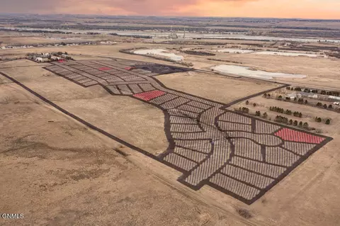 3212 Cherry Plum Ct NW, Mandan, ND 58554