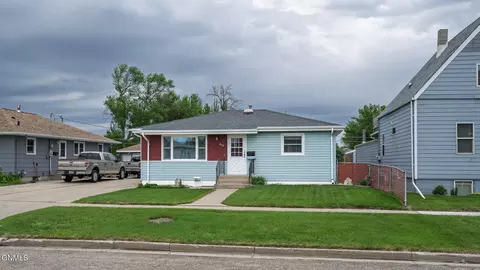 419 14th St, Bismarck, ND 58504 photo 2