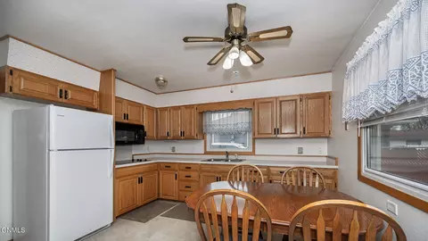 419 14th St, Bismarck, ND 58504 photo 12