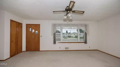 419 14th St, Bismarck, ND 58504 photo 10
