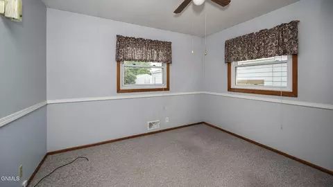 419 14th St, Bismarck, ND 58504 photo 18