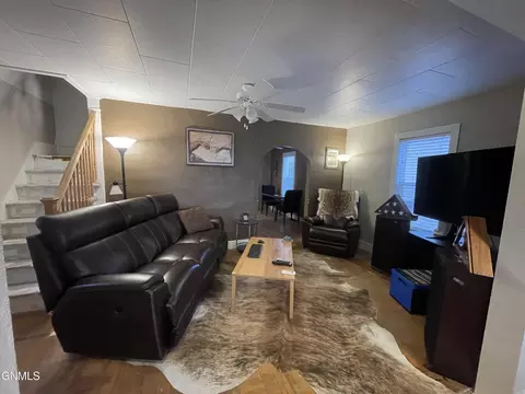 Living - 103 1st Ave E, Zap, ND 58580 photo 1 of 2