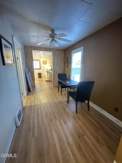 Entry Way - 103 1st Ave E, Zap, ND 58580 photo 3 of 5