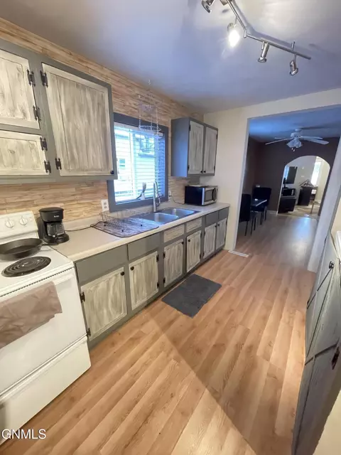 Kitchen - 103 1st Ave E, Zap, ND 58580 photo 1 of 2