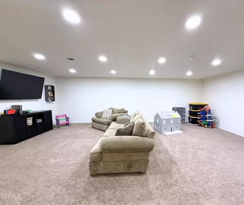 13344 Yellowstone Meadow St, Williston, ND 58801 photo 34