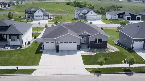 3919 Herd Pl, Bismarck, ND 58503 photo 54