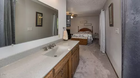 Bath - 201 E Brandon Dr, Bismarck, ND 58503 photo 5 of 7